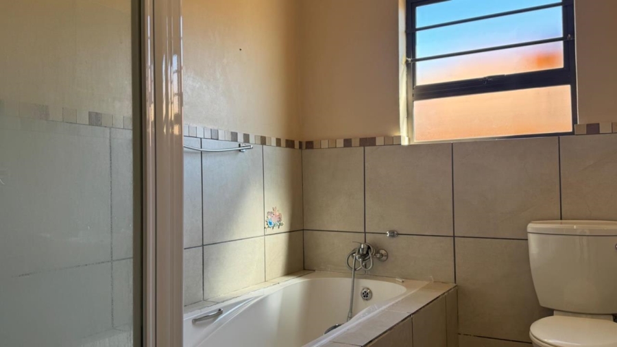 2 Bedroom Property for Sale in Riviera Northern Cape